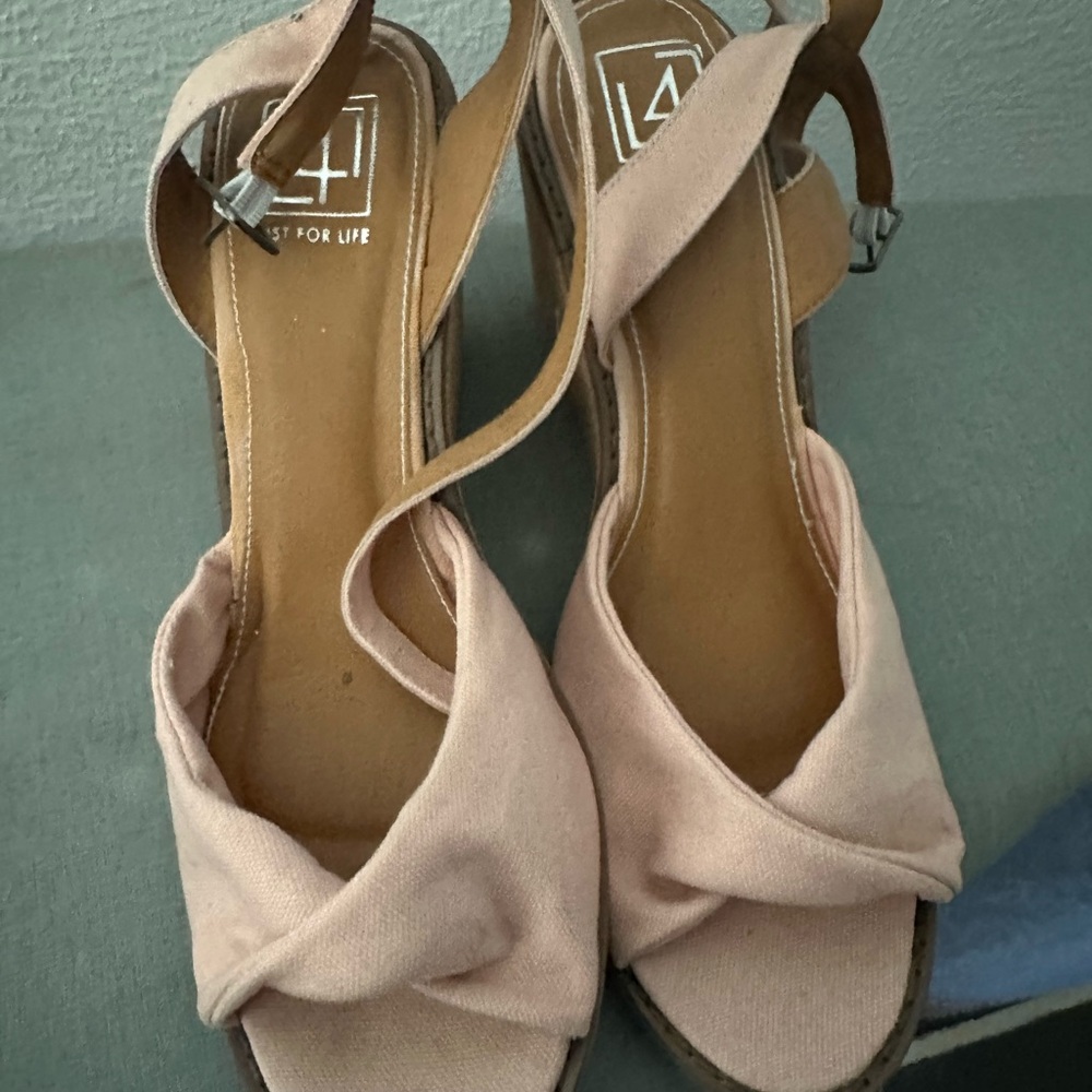 Women's Pink Sandals
